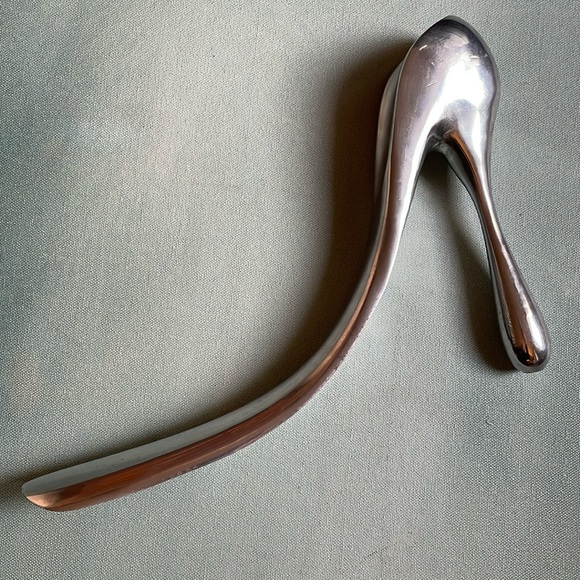 Authentic Manolo Blahnik Shoe Horn 40th Anniversary - Picture 2 of 13